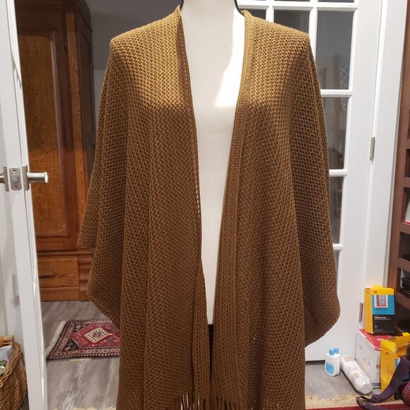NWT Steve Madden Knit Cape. One Size. Cocoa Brown - Picture 9 of 11